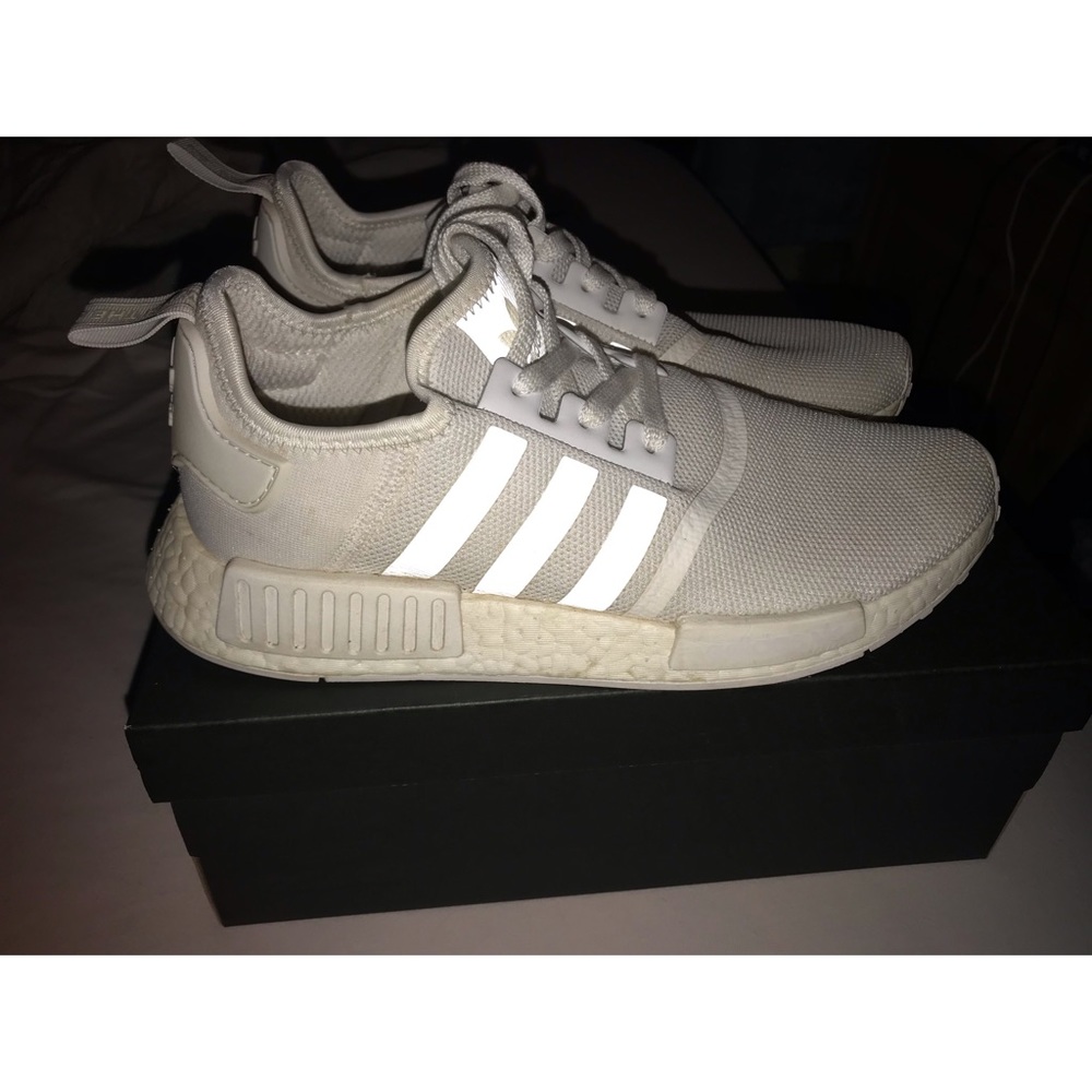 NMD_R1 ADIDAS TRIPPLE WHITE